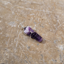 Charger l'image dans la galerie, Pendentif pointe Améthyste