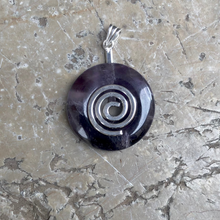 Charger l'image dans la galerie, disque bi améthyste et spirale