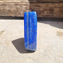 Charger l'image dans la galerie, Morceau de Lapis lazuli