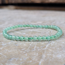 Charger l'image dans la galerie, bracelet en aventurine naturelle perles 4mm