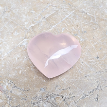 Charger l'image dans la galerie, Coeur en Quartz Rose