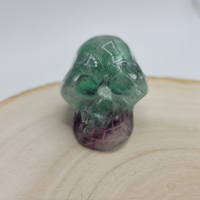 Charger l'image dans la galerie, crane en fluorite verte