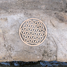 Charger l'image dans la galerie, Fleur de vie en bois