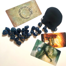 Charger l'image dans la galerie, jeu de runes en agate bleue