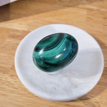 Charger l'image dans la galerie, oeuf en malachite unique
