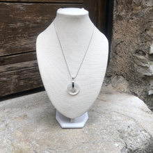 Charger l'image dans la galerie, Pendentif Donut en Cristal de Roche