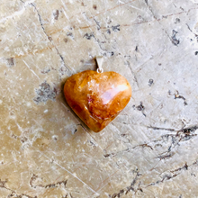 Charger l'image dans la galerie, Pendentif Cœur en Citrine