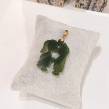 Charger l'image dans la galerie, pendentif jade