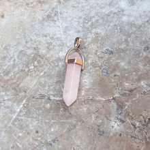 Charger l'image dans la galerie, Pendentif Quartz rose enfant