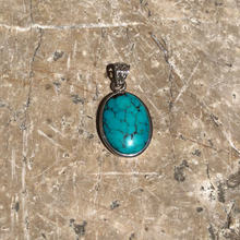 Charger l'image dans la galerie, pendentif turquoise et argent