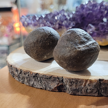 Charger l'image dans la galerie, Paire de Moqui Marbles Familystones