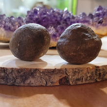 Charger l'image dans la galerie, Paire de Moqui Marbles Familystones