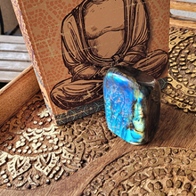 Charger l'image dans la galerie, Labradorite Polie Familystones