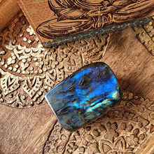 Charger l'image dans la galerie, Labradorite Polie