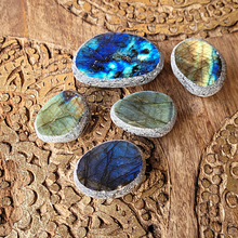 Charger l'image dans la galerie, Labradorite Polie / Depolie