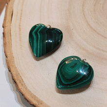 Charger l'image dans la galerie, Pendentif Cœur en Malachite FAMILYSTONES