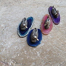 Charger l'image dans la galerie, Canards en étain sur agate