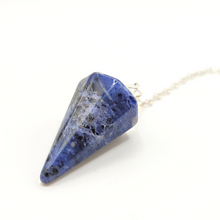 Charger l'image dans la galerie, Pendule sodalite, pierre naturelle