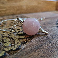 Charger l'image dans la galerie, Pendule Sphère Quartz Rose- Sephoroton