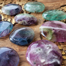 Charger l'image dans la galerie, Galets de fluorite