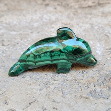 Charger l'image dans la galerie, dauphin en pierre naturelle