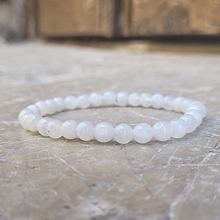 Charger l'image dans la galerie, Bracelet pierre de lune 6mm
