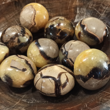 Charger l'image dans la galerie, galet septaria