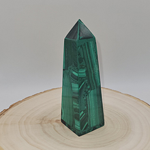 Charger l'image dans la galerie, Obélisque/Pointe Malachite 10cm- Pièce Unique