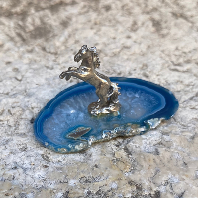 Petit cheval en Etain sur Agate - Pièce unique