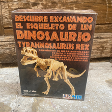 Charger l'image dans la galerie, Kit de fouille dinosaure T-REX
