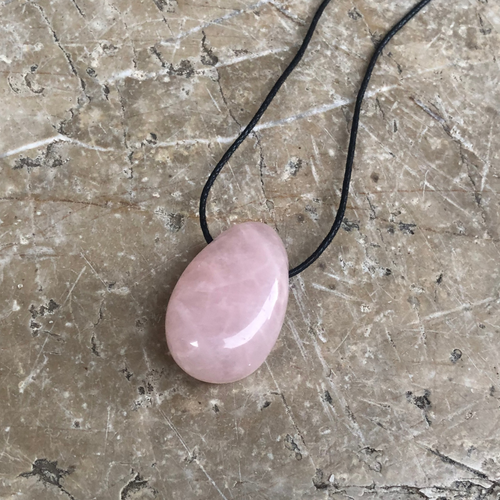 Pendentif Quartz Rose percé