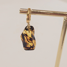 Charger l&#39;image dans la galerie, boucles d&#39;oreilles ambre véritable
