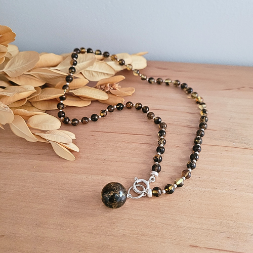 collier ambre vert
