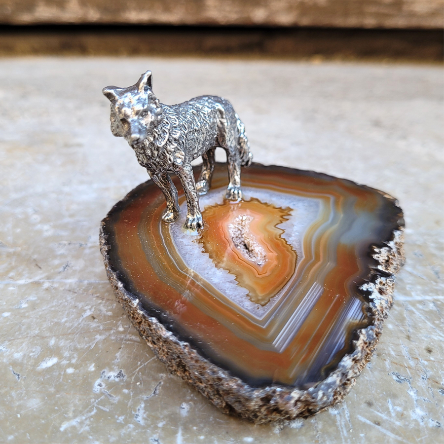 figurine de loup