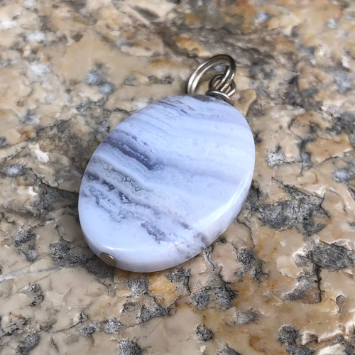 Pendentif Calcédoine naturelle