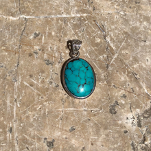 Charger l&#39;image dans la galerie, pendentif turquoise et argent
