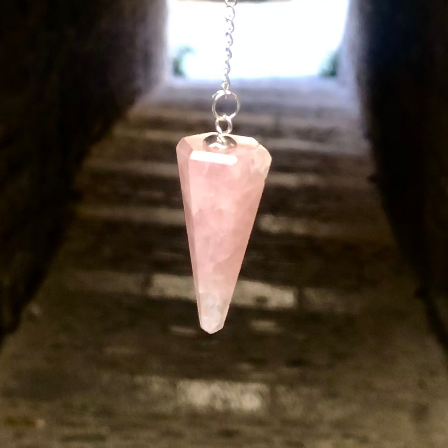 pendule en quartz rose