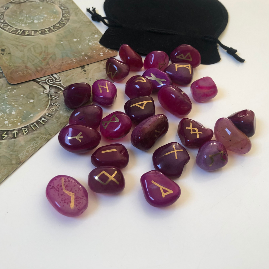 Runes en Agate Rose