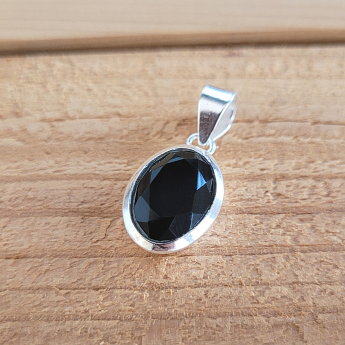 Pendentif Onyx Facetté