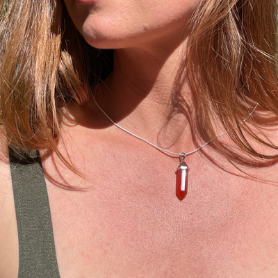 Pendentif pointe cornaline monté sur argent