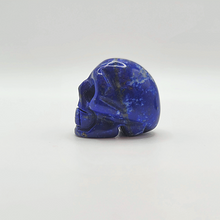 Charger l&#39;image dans la galerie, crâne en lapis lazuli , pierre naturelle

