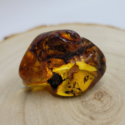 Morceau d'Ambre 4 cm/ 3 cm