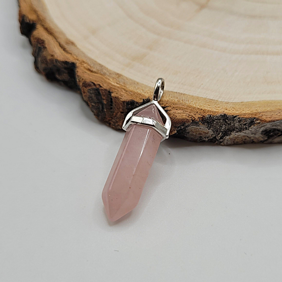 Pendentif Pointe Quartz Rose montée sur Argent